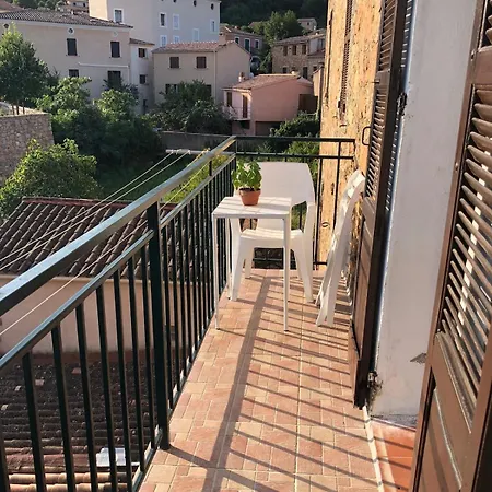 Duplex Au Coeur Du Village * بيانا